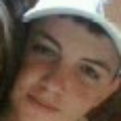 meu nome é ramon!! tenho 16anos ,sou flamenguista,cara simples .mais boa pessoa,estudo ,meio vagabundo!!é isso querendo saber mais!!é so mim seguir!!!