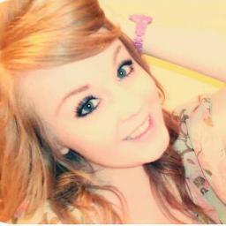 joanne_lou's profile picture. 