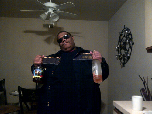I'm a cool laid back person who like 2 get $. I'm real as it gets and I'm far from soft don't let the laugh throw u off. #Team 33rd Central & New Jersey