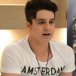 Fã Clube Dedicado ao @luansantana , FC Eternamente LS
Mamy @fcnegaluan
Te amoo ''Só queem soonha consegui alcançaar @luansantana te amoo