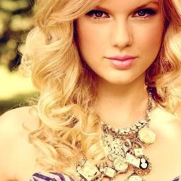Taylor Swift is beautiful. Enough Said.