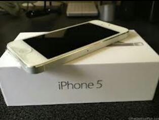 Follow & RT to win the iPhone 5! Dutch/English