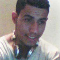 Foco Força e Fé . Cristão 17 -♥ Feio Pobre Timido e muito Amigo , moro muito longe que até eu me perco as vezes kkkkkk' doido besta e carinhoso , DEUS ♥