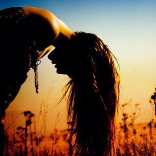 Follow at your own risk. Tweeting about sex, life, love, & drugs. Bandz a make her dance. #trippychik #stonernation #hippielove