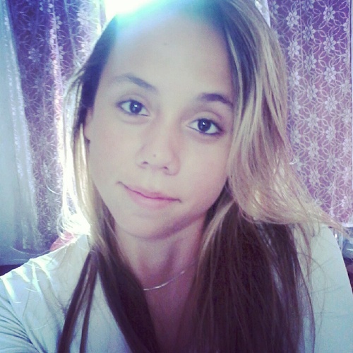 Sou uma fofa e mimada psé.