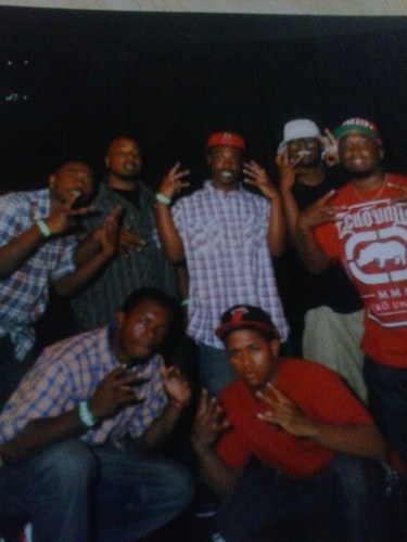 Living Yung Wild & FREEE . This aint no keep tabs on the youngin so just follow & i follow back Yada # TeamDFM # Team BTK # Team MSK