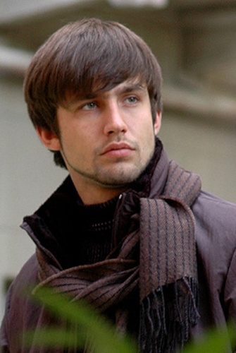 Дизайнер, художник.
