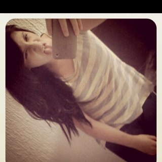 paolavianey41's profile picture. 'Do not let past mistakes cloud your vision of futuro.concentrate how good it is to come.