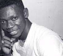 GhanaianComedy's profile picture. Don't get offended! Follow and laugh, if I no make you laugh den ony3.