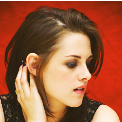 TheKlutzyBells's profile picture. I'm just a your normal girl, but I have a secret I'm a Vampire, Married to #Edward Mother of @RenCCullen. My best friend is #Jacob 18+ (RP)