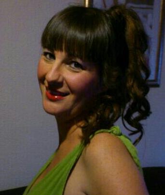 mjmalia's profile picture. Ayamontina, Amante de su pueblo y de sus fiestas sobre todo el carnaval y el salvador. Como segunda tierra Cadiz.