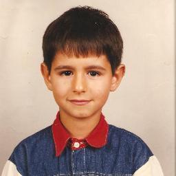 Varzeano, sem pudor e muito amor..
Educador Físico, trabalhador do futebol!