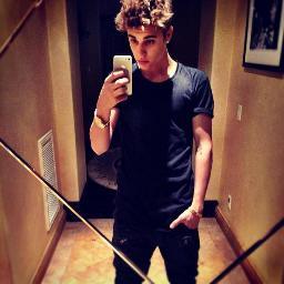 Justin *w* You are my Everything Kidrauhl *O* My Prince Charming *-*! *JustinFolowMe*