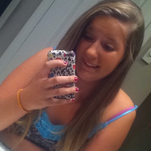 singleeee ;)) u should follow me!! why? because i said so :)