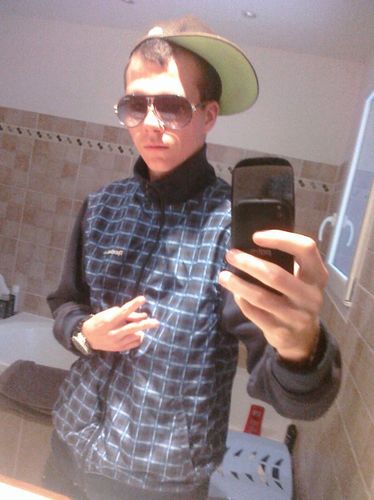 RLOfficiel's profile picture. 