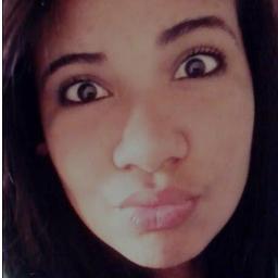 - Levaanta a cabeça PRINCESA se nao a coroa cai . ;*