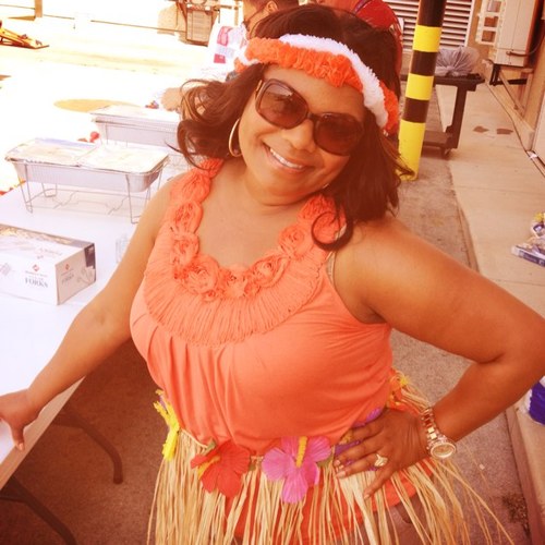 MzRoz's profile picture. 