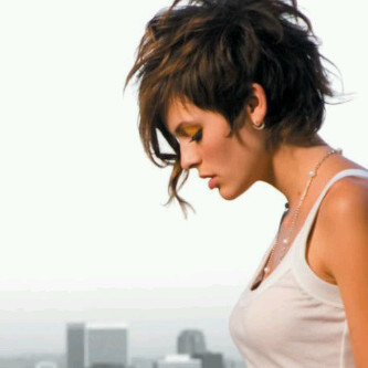 If you can make some one Happy لا تقصر ♡!