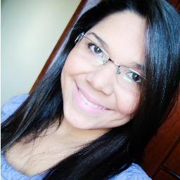 18 anos, estudando biomedicina, sonhadora, feliz, doida com um parafuso a menos, amo a Deus e a todos os que me cercam e me fazem feliz *-*
