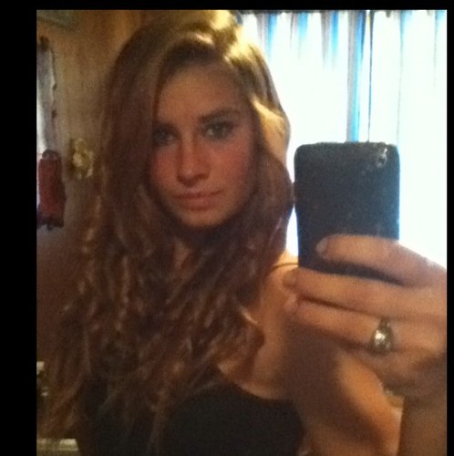 Her________'s profile picture. 