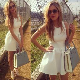 se vc non consegue ser uma estrela non importa seja um vagalume o importante e brilhar.. @sophiaabrahao