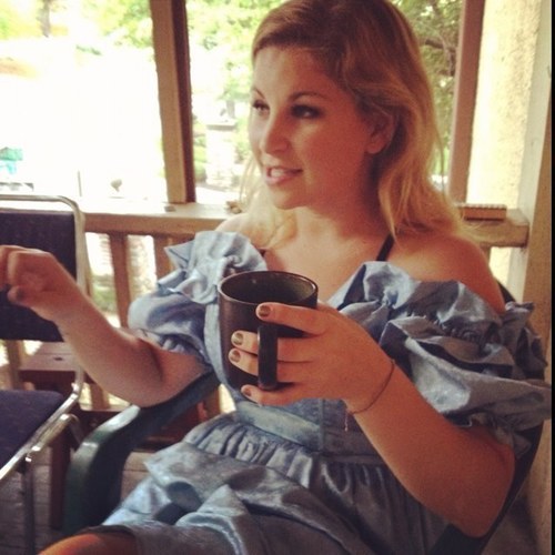 HilaryEmbry's profile picture. hair & makeup artist ✨ owner/stylist at hf studio ✨ lover of animals and all things sparkly