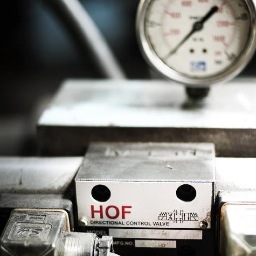 40 years of experience in manufacturing hydraulic components specialize in Vane pumps and Control Valves