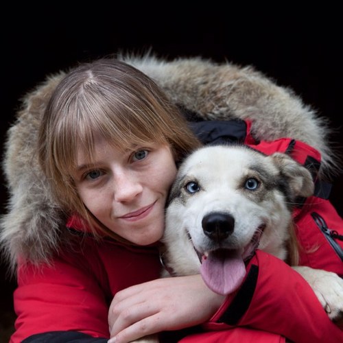 Born & raised in #ymm. Compete in sled dog races internationally. Our main goal: Happy and HEALTHY dogs! https://t.co/zzIYR25blm
