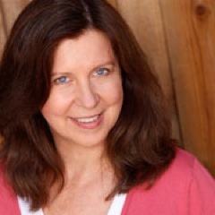 SAG-AFTRA Audiobook Narrator. 🎧📚@calartsalumni Owned by 2 cats. 🐈 🐈‍⬛ Lover of coffee & cookies. ☕️🍪 Take a listen. ⤵️