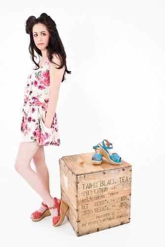 Jan is aiming to be the fashionista for ladies shoes online showing trends and looks for the coming season.
http://t.co/BJmHaNl0