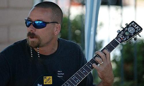 DanHiman's profile picture. lover, guitarist, human!