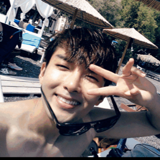 Love SuperJunior & SHINee? Here is the right place for you! :D Tumblr: http://t.co/26SVZsUkS7 Formspring: http://t.co/BDrICrzFKn ♥