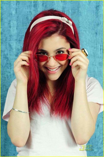 Ariana Grande is life