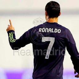 18. Chica. La fotografía, mi mundo. Tortuga. @Cristiano, simplemente el mejor del mundo. Único. Mi ídolo. @RealMadrid SIEMPRE. #HalaMadrid #APorLaDécima