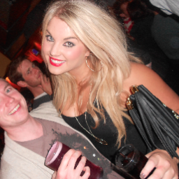 ZoeGray8's profile picture. Stylist