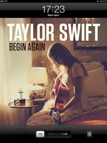 Loving and supporting the flawless girl from Nashville who can sing beautifully and play the instrument with six string on it. Taylor Swift