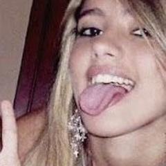 sou corajosa,educada e muito vergonhosa..estou procurando meu amor pq eu nao encontrei até agora infelizmente kkkkkkk quem sabe eu acho