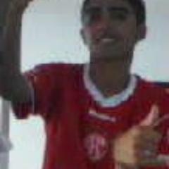 Na boca do litro, na boca do litro, sobe na cadeira e bebe na boca do litro ♪     @OsBomDeFarra1