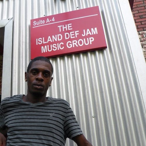 I AM ANTONIO THOMAS, WORK WITH DEF JAM & THE CEO OF CELEBRITY MANAGEMENT/ I MANAGE AND CO CELEBRITY LIKE @djunk & and more