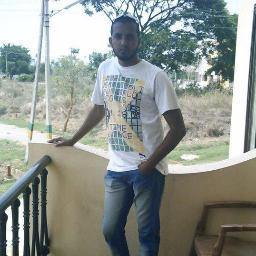 i'm veeeeery chilled out person and fun luv...... guy