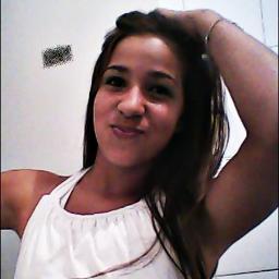 estão dizendo por ai que a minha estrela vai parar de brilhar, se é sonho dos recalcados, então deixa eles sonhar,  (; *
