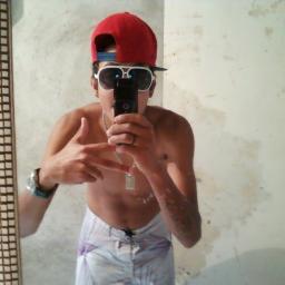Disfarça , abaixa , agora mama . Depois fala que me ama ♫