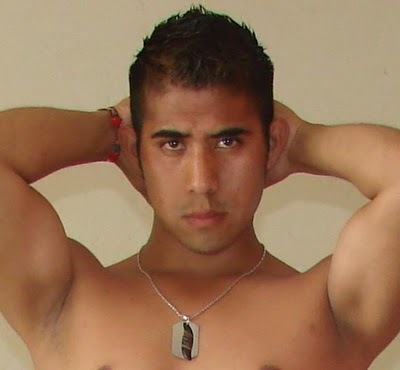 Soy de San Pedro Sula, Honduras, vivo mi vida como una leyenda. Solo sígueme