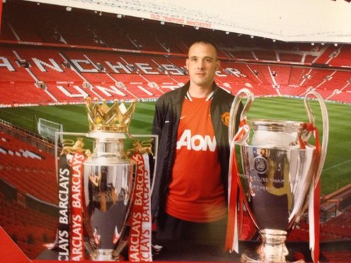 Season ticket holder in stretford end ggmu