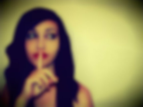 Just an 18 year old girl, who wants to say the things all girls think. At one time or another. 
#TeamTeenMommy #TeamSingle