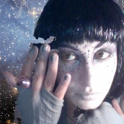 Friends call me LV✰Member of ILAB✰ Singer in ✰Shooting Stars✰   Origin: Europa (6th biggest moon in this Solar System)🌚 ***studying life between dimensions***