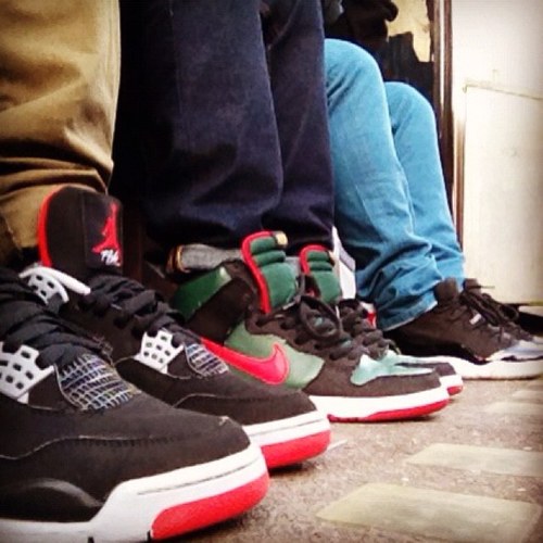 This is the OFFICIAL Twitter page for The Sneaker Scoundrels. We are a community of like minded Sneads who provide the Ultimate Sneaker Experience