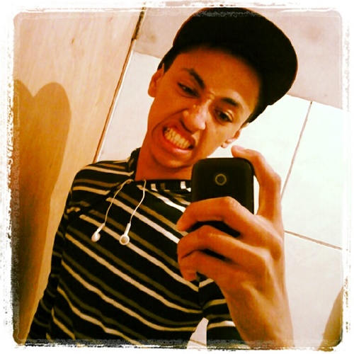 Aquariano , 15 anos ,100% Corinthiano * Seeguee aii féera : #Oousaadia&Aleegria ;9 | ;D #Deeus sz ; Prazer Matheus ;9
