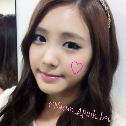 아녕^^Apinkのナウンbotだよ～♡ 寂しがりやだからいっぱい構ってね///? たくさんのぴんくぱんだちゃん、BOTさん達と仲良くしたいです( ´ ▽ ` )ﾉ ふぉろしたら@、ばいばいはブロックしてねpq R18(botさんのみ)対応、秘密のお話はDMまで、ひひ