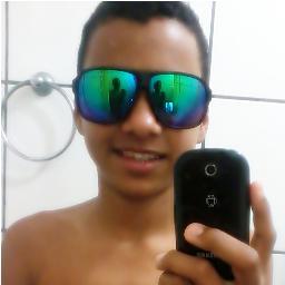 A vida é para quem topa qualquer parada. Não para quem pára em qualquer topada.